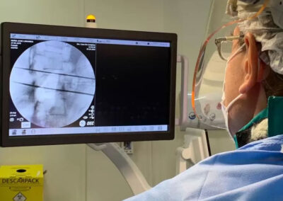 Dr. Kennedy Costa, Especialista no Tratamento Avançado de Hérnia de Disco, em Campinas